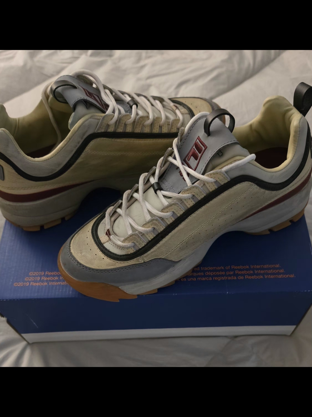Fila Men’s Neutral Cream, Gray & Black Low-Top Sneakers with Gum Sole